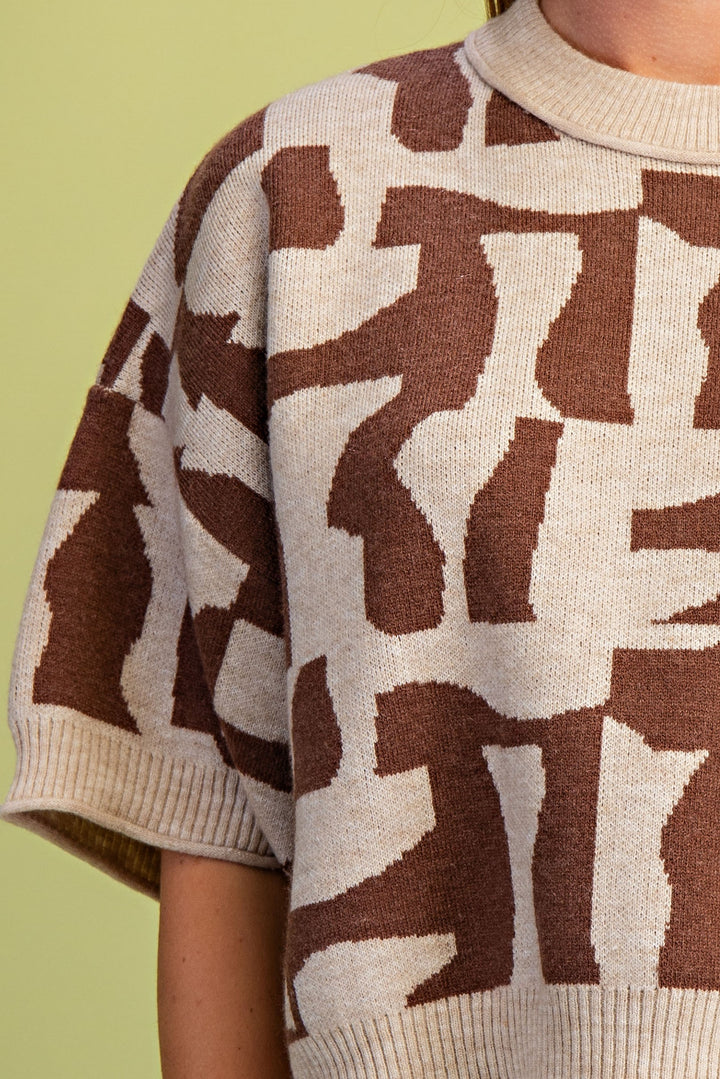 Geometric Print Sweater in Brown Short Sleeve