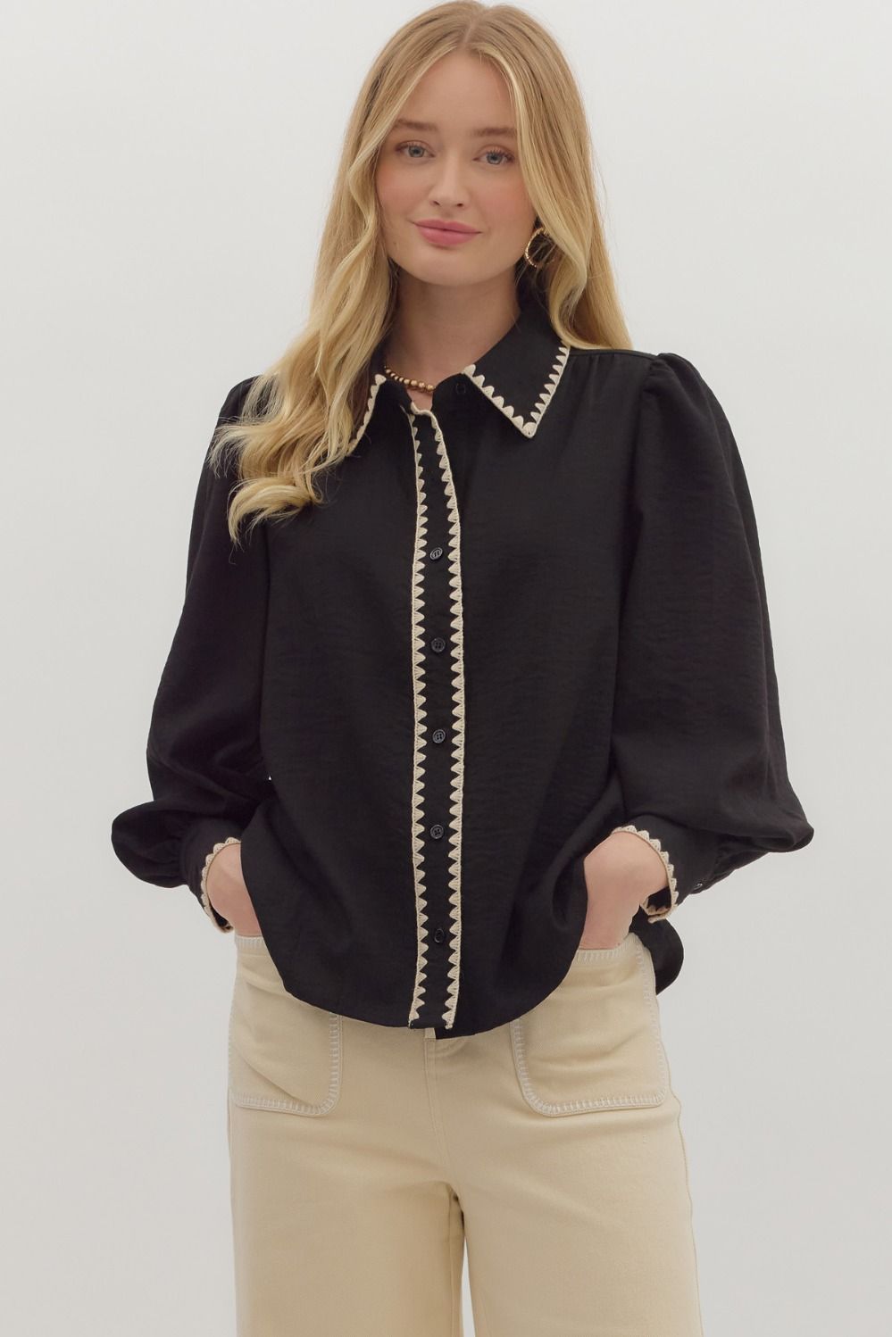 Classic and Trendy Shirt in Black Collar